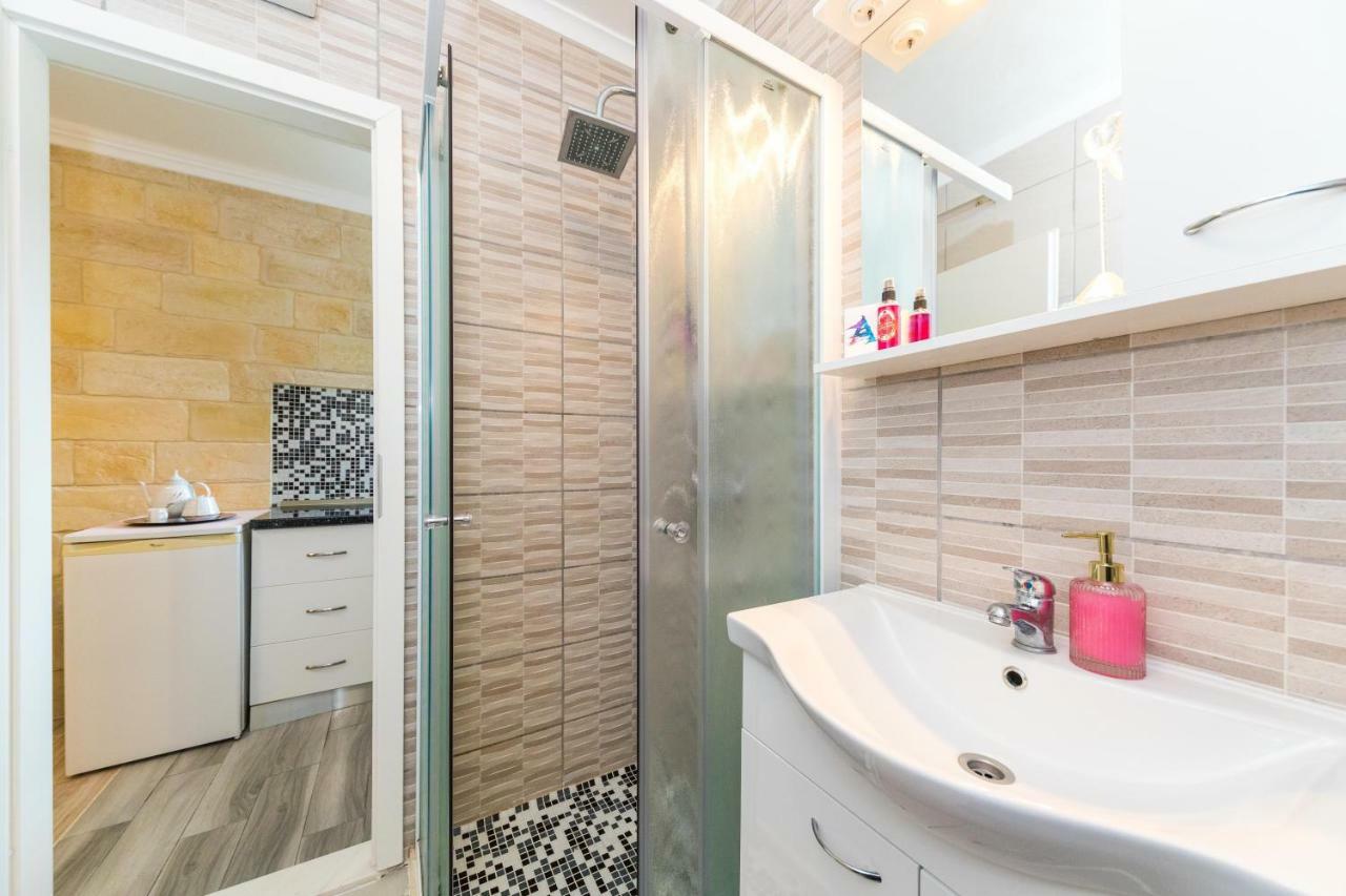 Apartment Lux Lana Спліт Екстер'єр фото